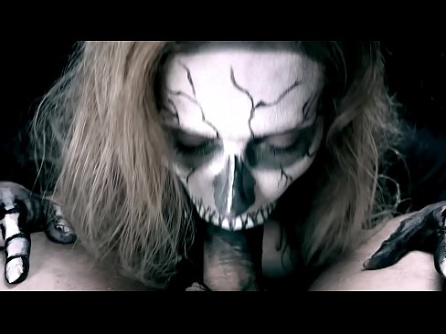 ❤️ Demon ti fi souse kòk chante ak bouch nwa li ak vale kom. ️ Ponografi bon jan kalite nan nou ❤